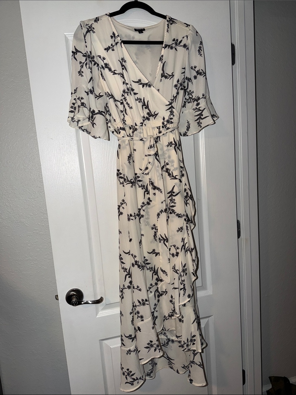 torrid Cream Maxi Wrap Dress with Black Floral Print